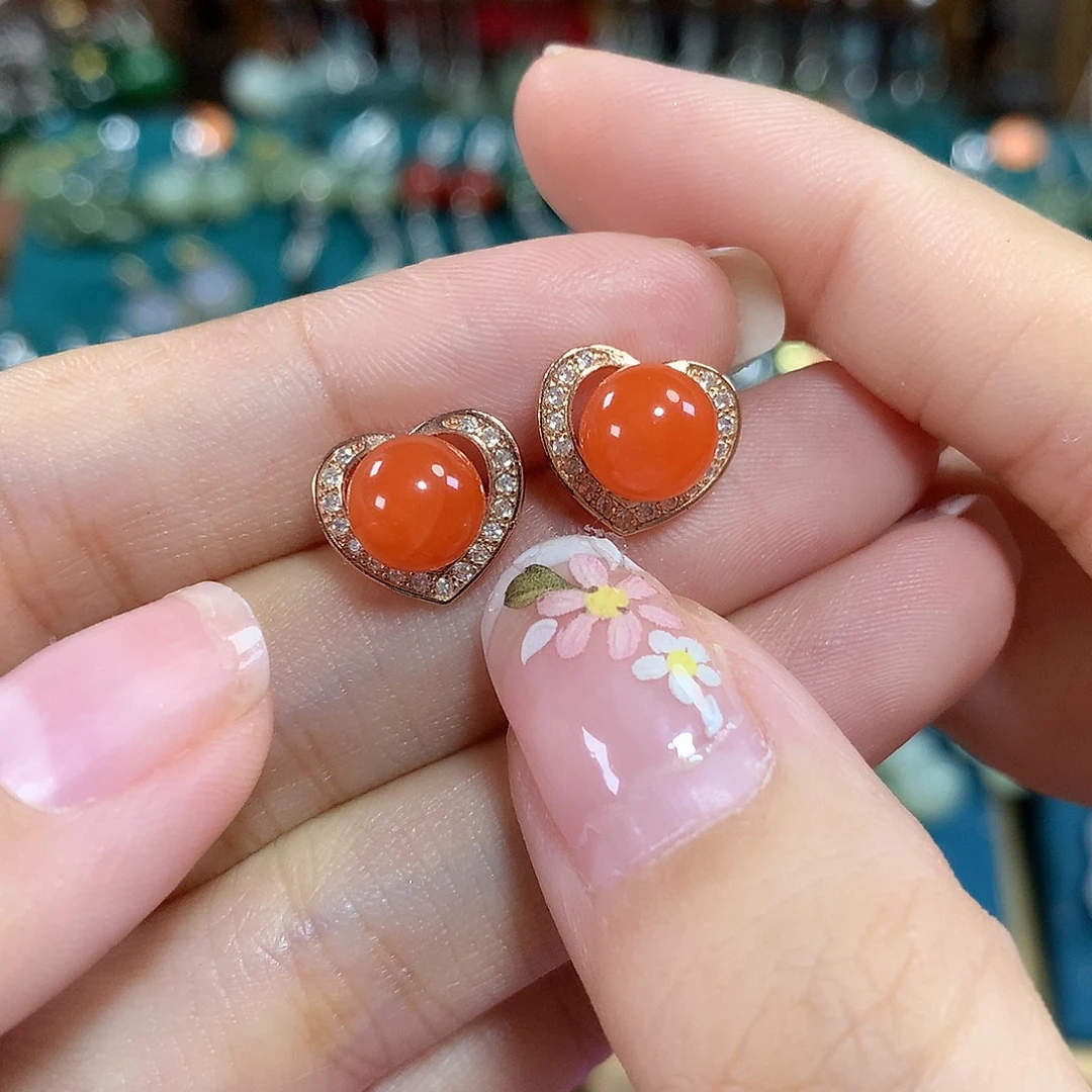 南红玛瑙银S925镶嵌耳饰卡7左右