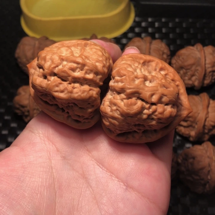 李***⁶把件文玩核桃三角箭毒蛙