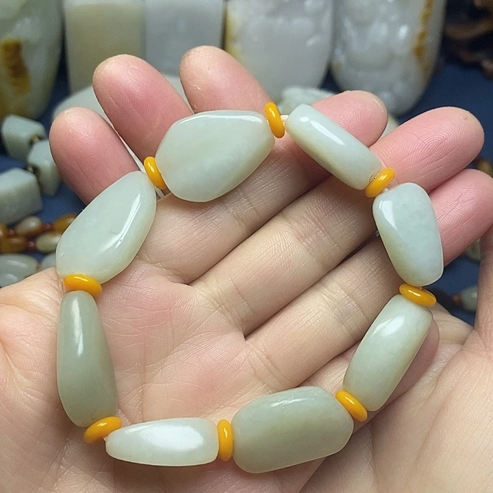 和田玉未镶嵌吊坠(不含链)