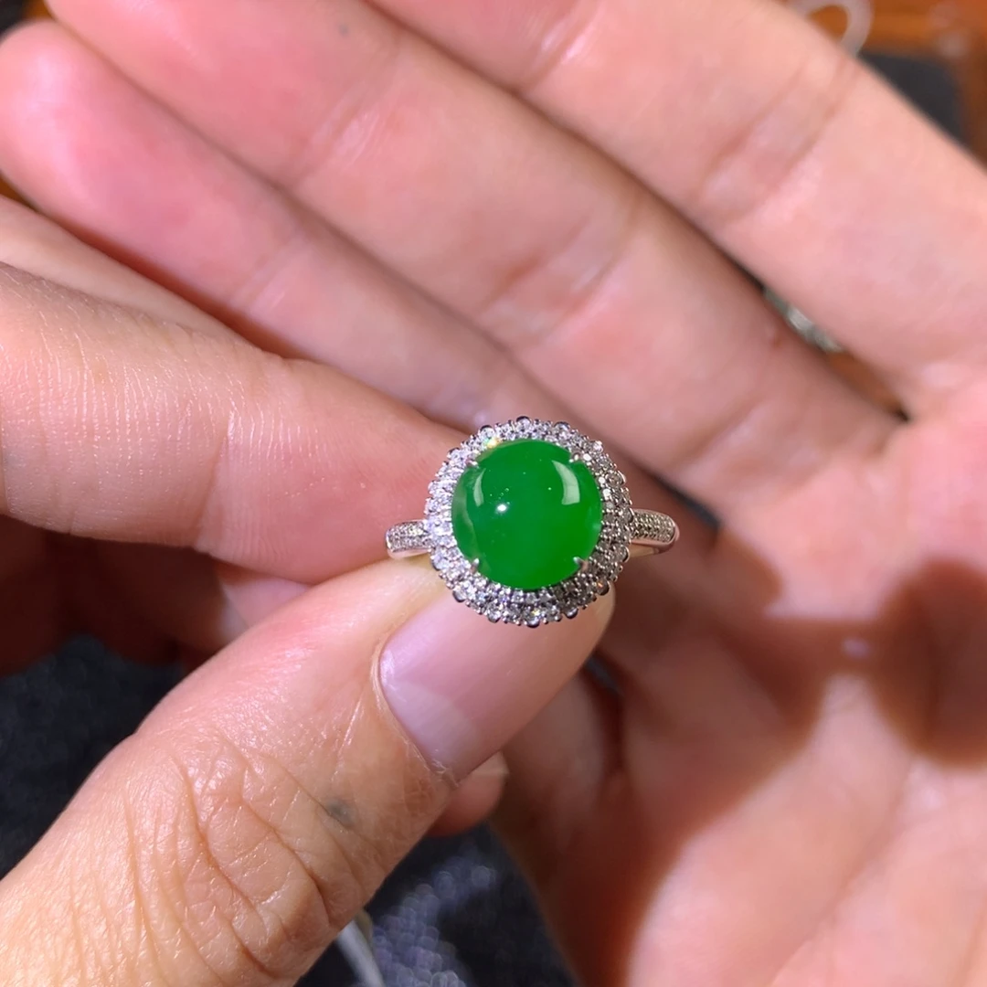翡翠18K金镶嵌戒指翡翠