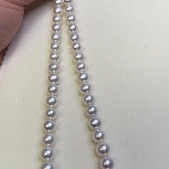 L***u颈饰海水珍珠未镶嵌