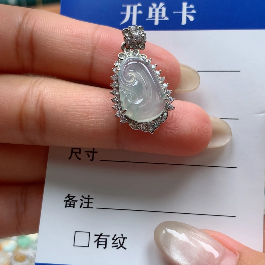 颈饰银S925镶嵌翡翠