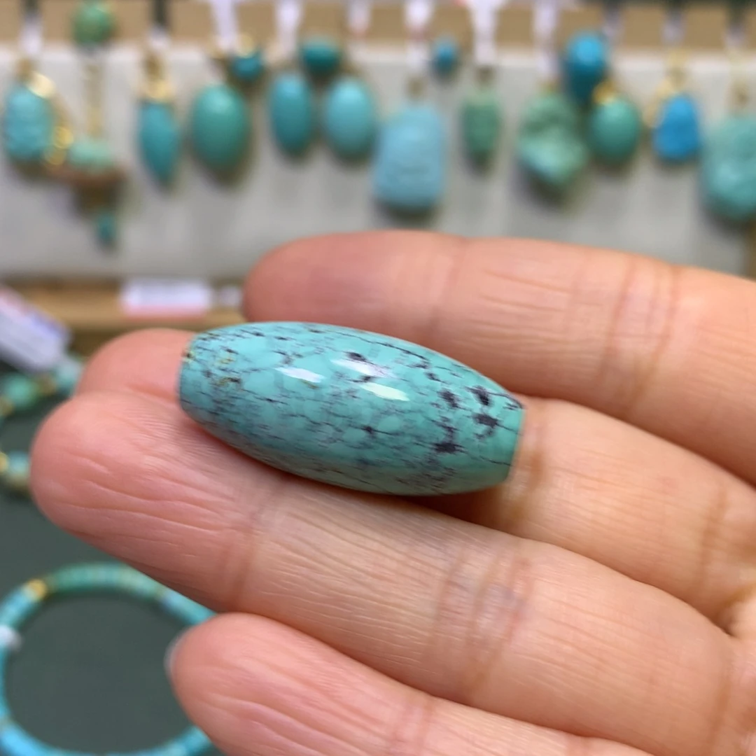 绿松石配饰未镶嵌