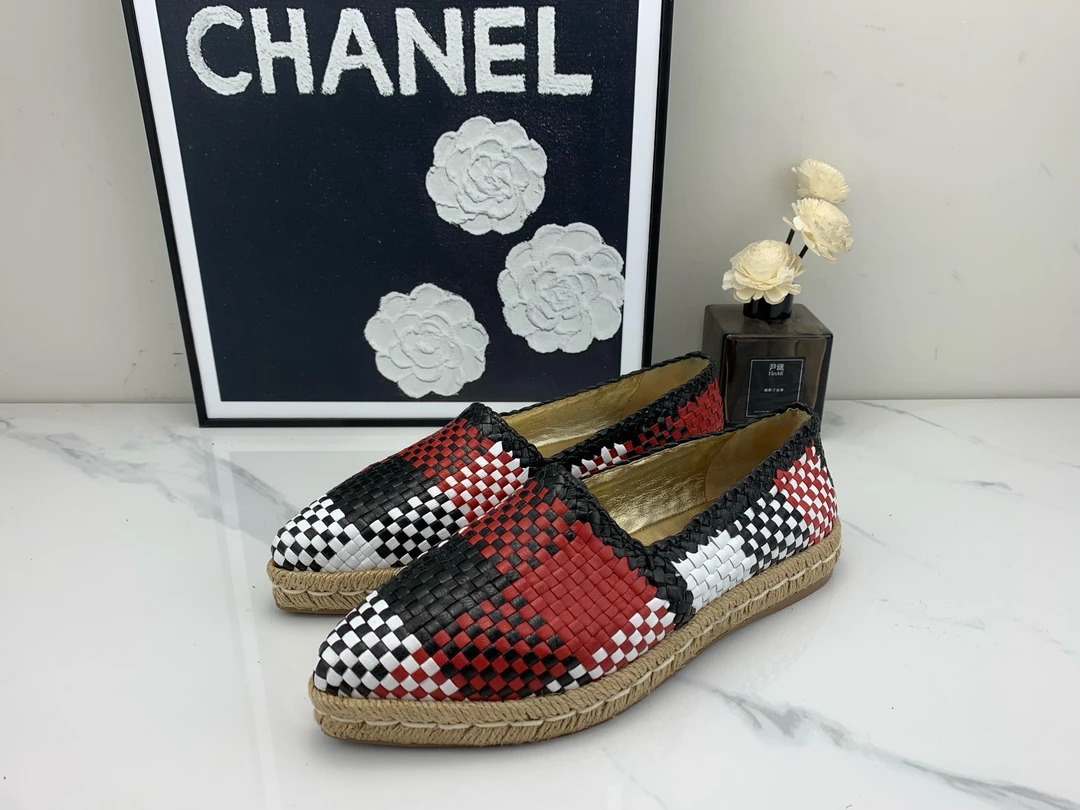 95新 Prada/普拉达 渔夫鞋 35.5码/nn00200