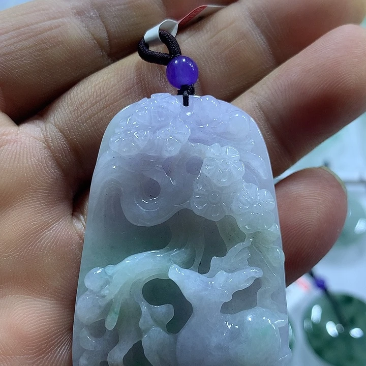 翡翠未镶嵌颈饰天然翡翠吊坠A货