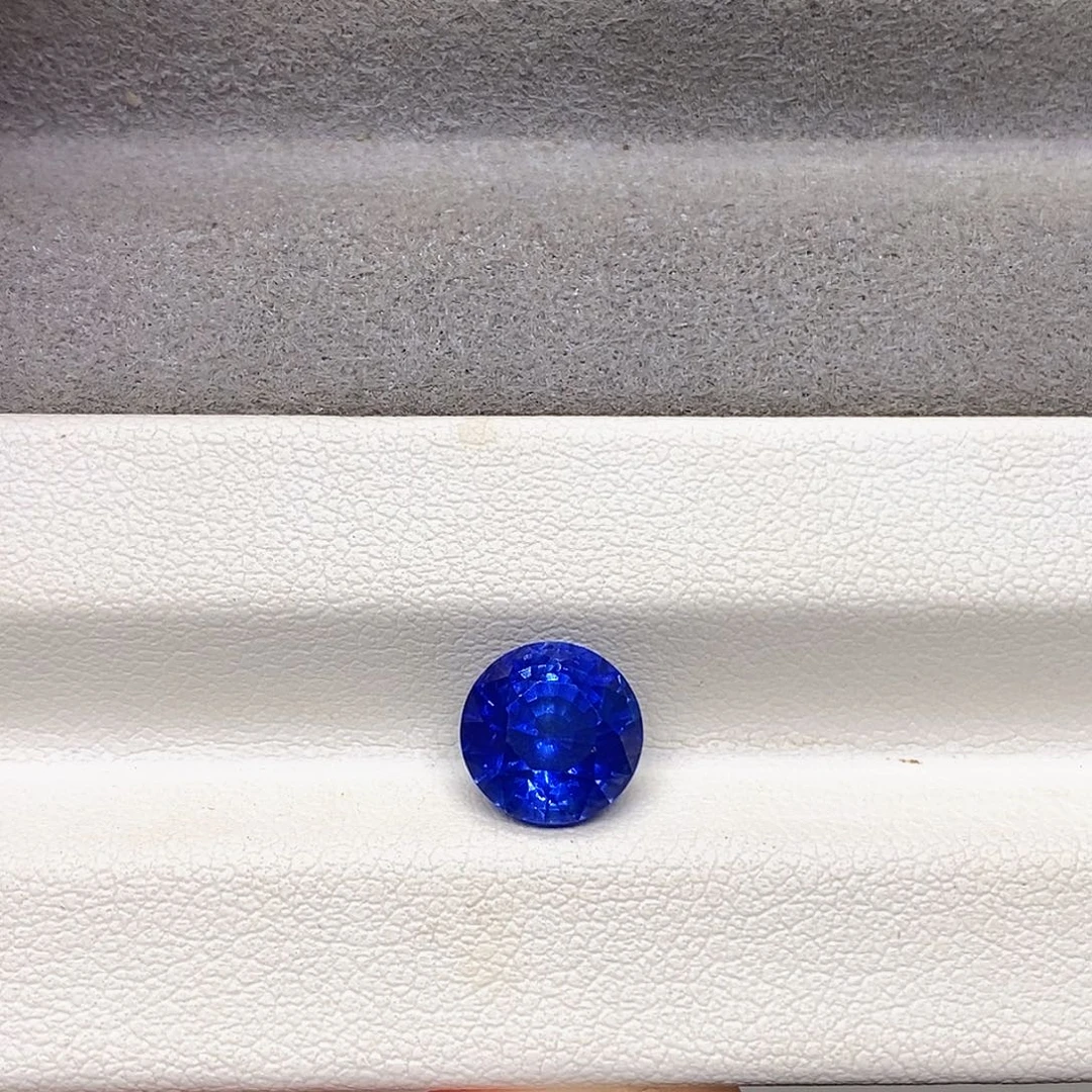 蓝宝石裸石3.2克拉天然皇家蓝宝石