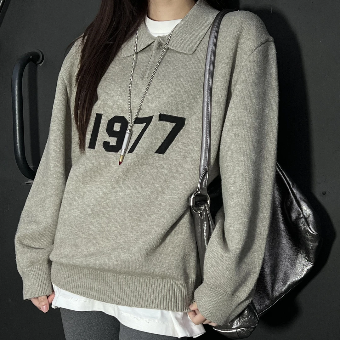 【SS22/第8季】Knit Ls lron 1977系列 数字印花长袖polo衫