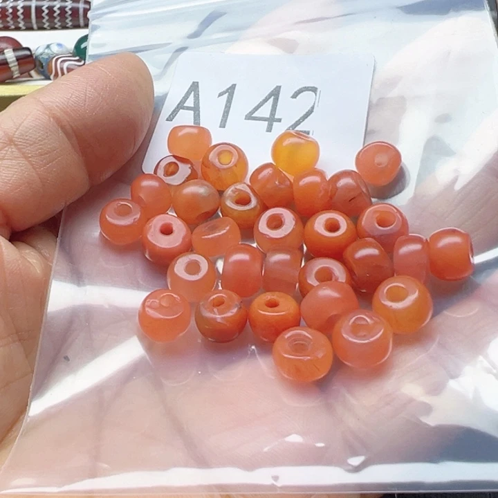 毛***子玛瑙/玉髓未镶嵌手链