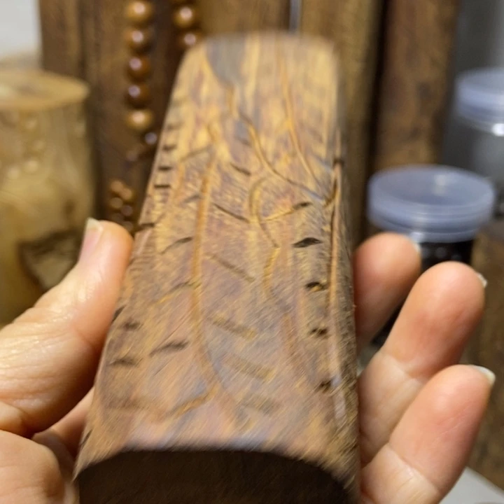 舍***s木老山檀木料木料