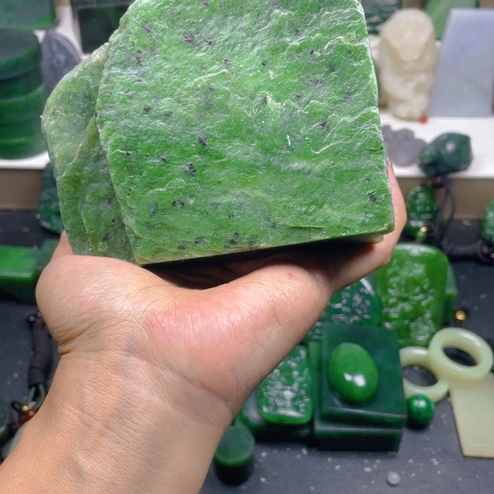 和田玉未镶嵌珠宝半成品