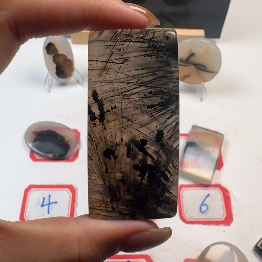 未镶嵌颈饰玛瑙/玉髓