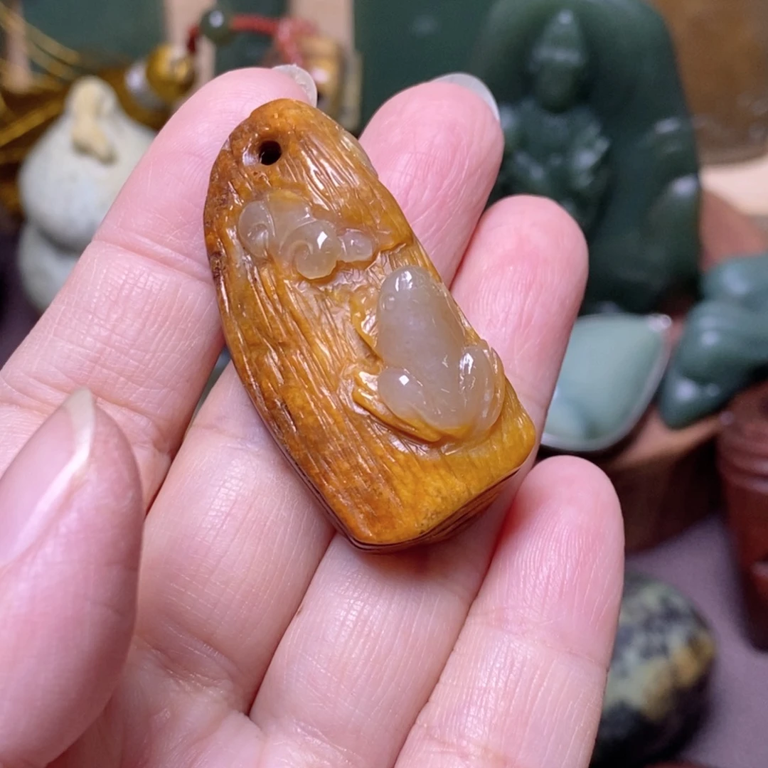 岫岩河磨玉（透闪石质玉）挂件未镶嵌