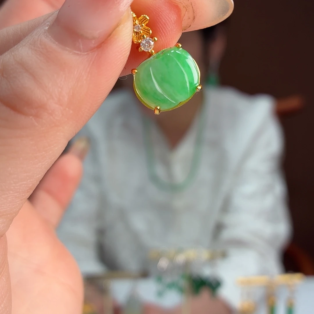 翡翠银S925镶嵌颈饰