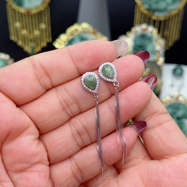 透闪石-蛇纹石玉耳坠银S925镶嵌