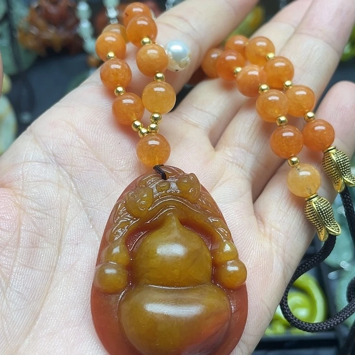 未镶嵌蛇纹石玉颈饰