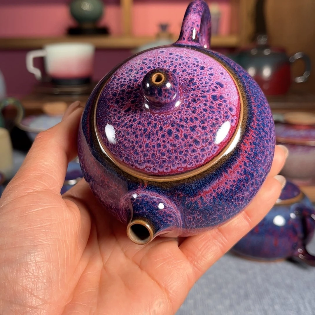 壶纯手工制作工艺精湛