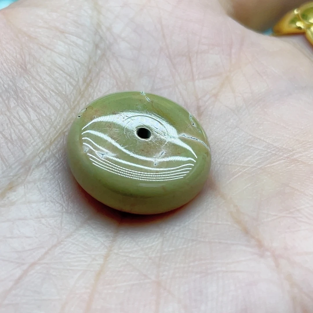 南红玛瑙未镶嵌珠宝奇石