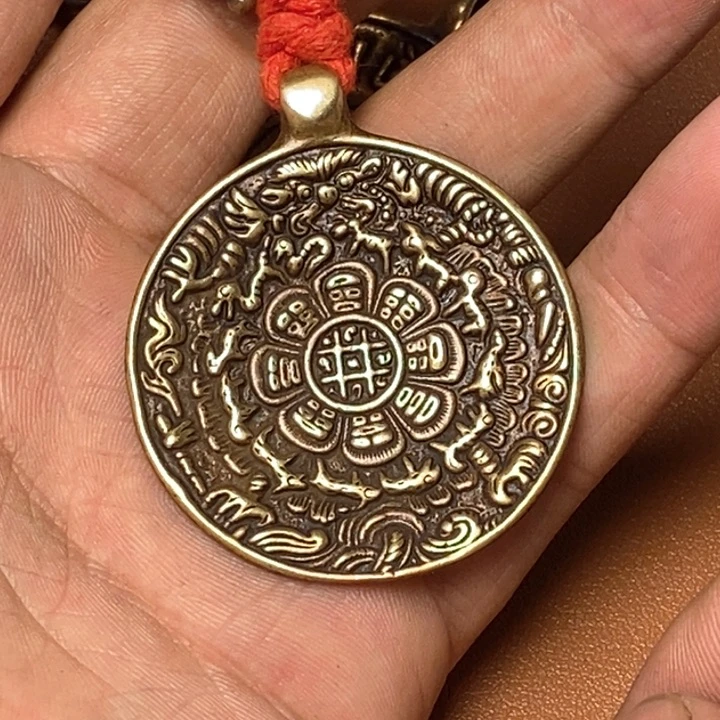 泥塑快**人藏传牌子……