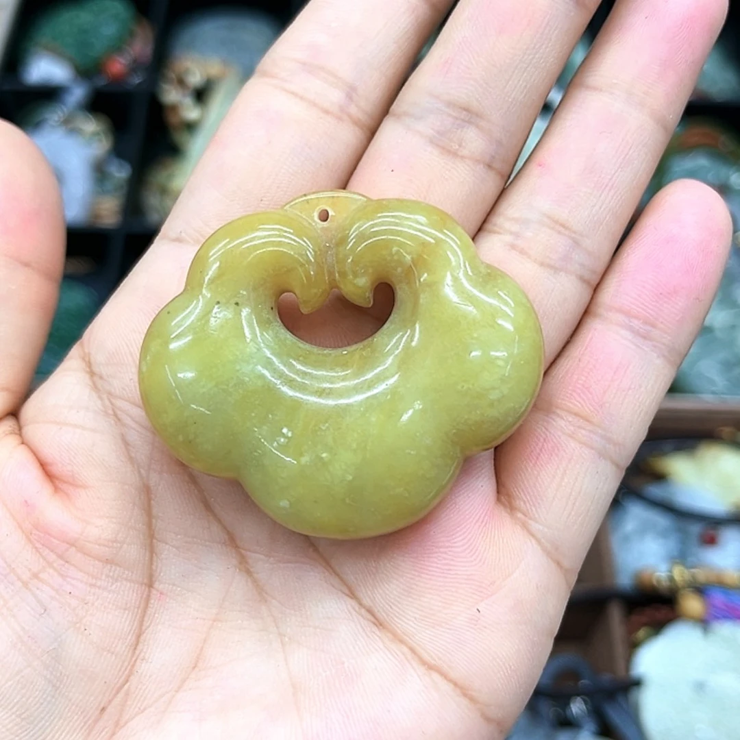 【闪购商品】蛇纹石玉未镶嵌颈饰