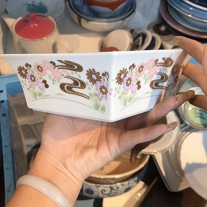 瓷片哈哈哈哈哈哈哈哎