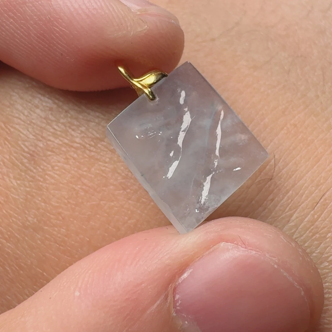 翡翠颈饰18K金镶嵌天然缅甸翡翠A货随形吊坠