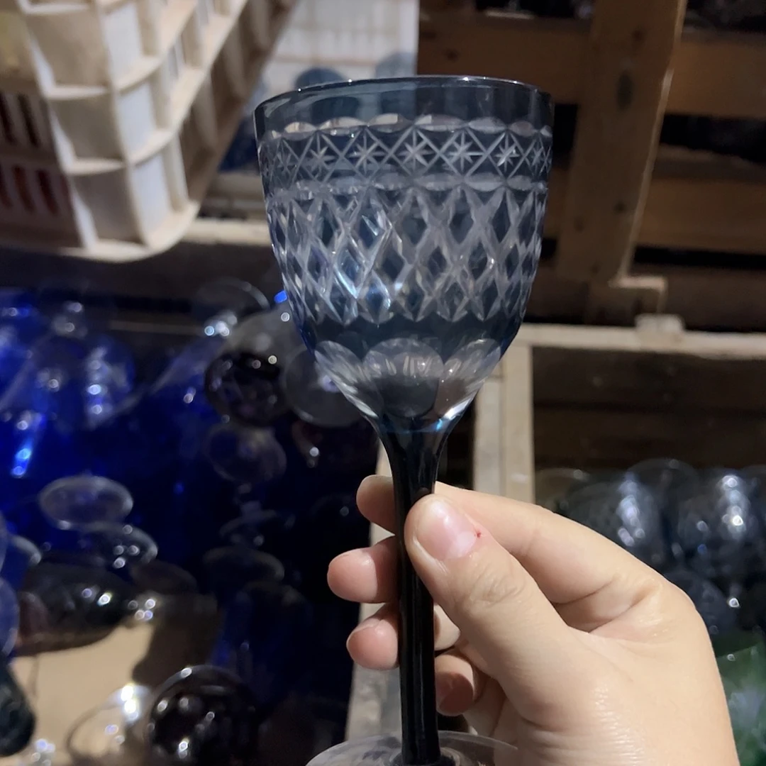 水晶玻璃平底款微瑕一个