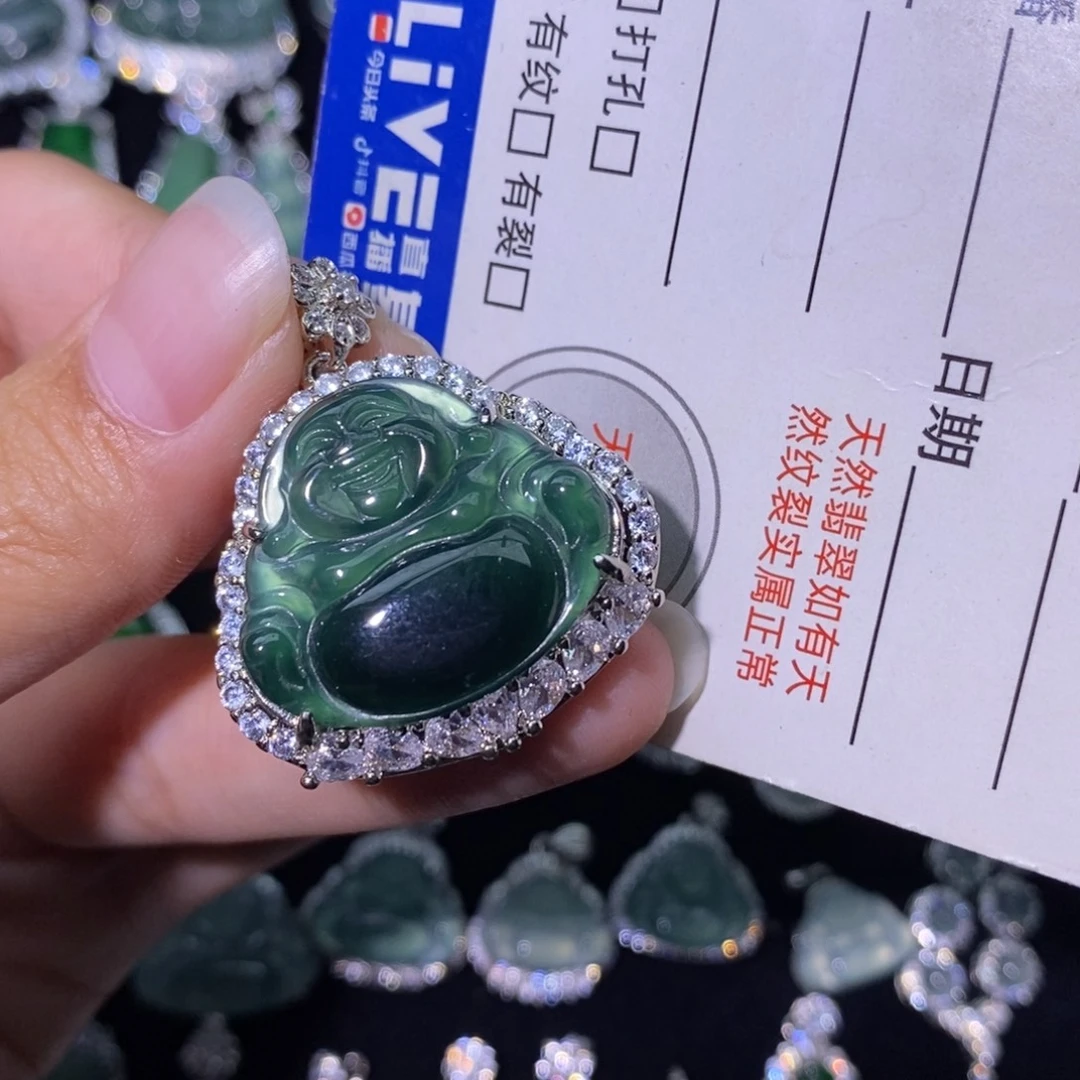 玉***缘翡翠未镶嵌颈饰天然