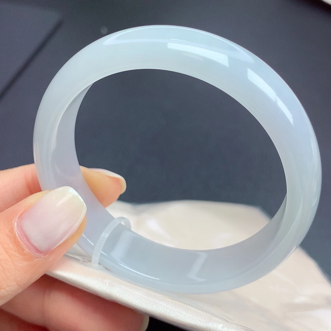 翡翠未镶嵌手镯55圈口