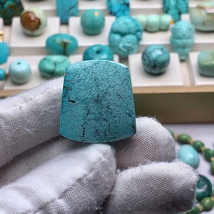 绿松石未镶嵌珠宝奇石10.6克特色无事牌吊坠