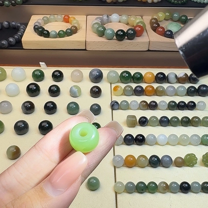 和田玉未镶嵌珠宝半成品