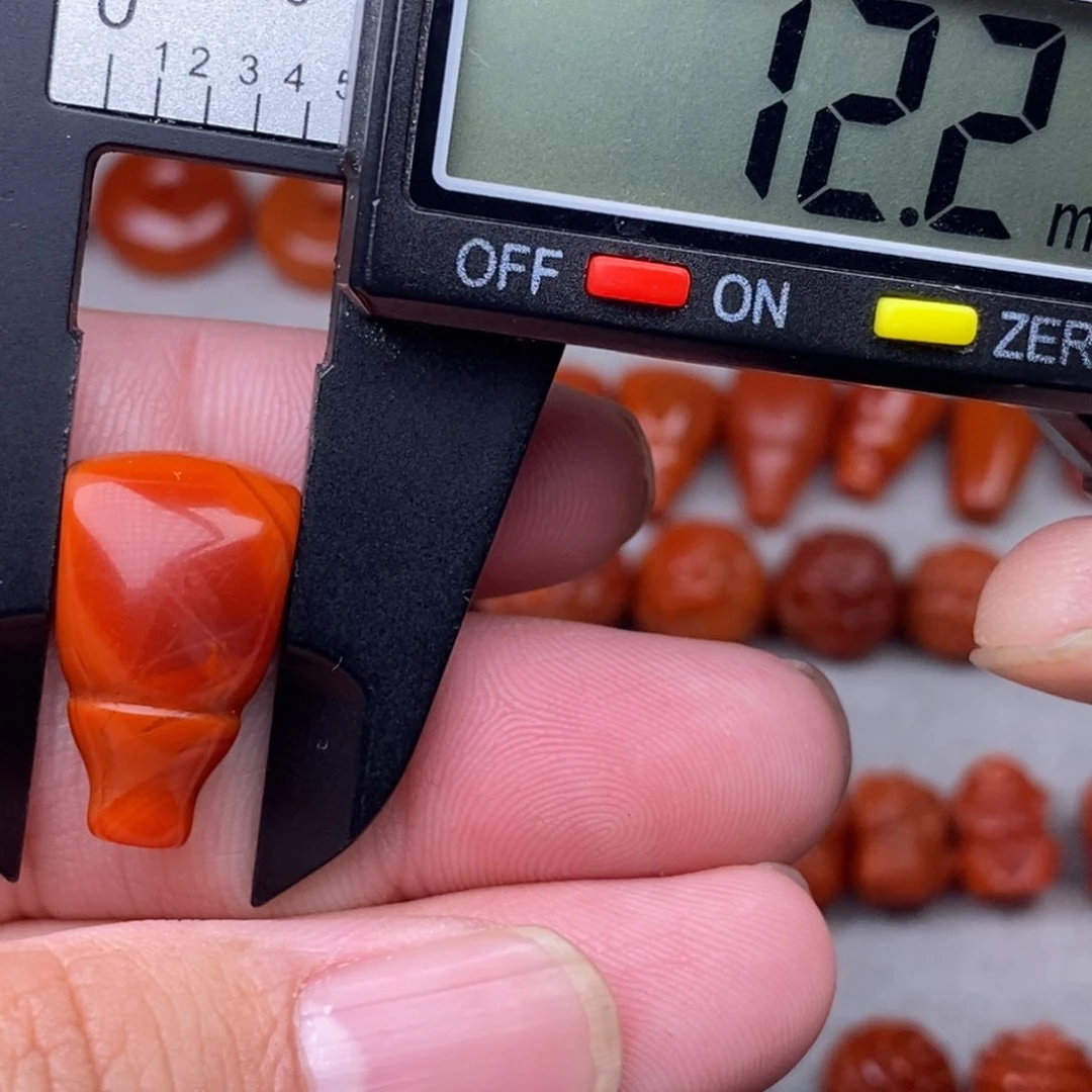 南红玛瑙配饰未镶嵌开**军有瑕疵特惠清仓