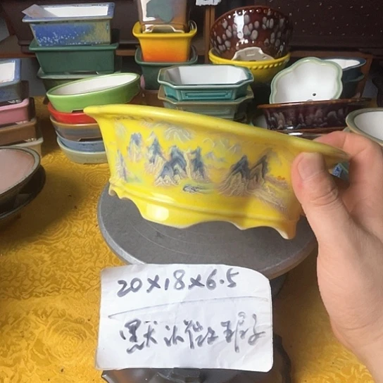 宜兴紫砂花盆一个