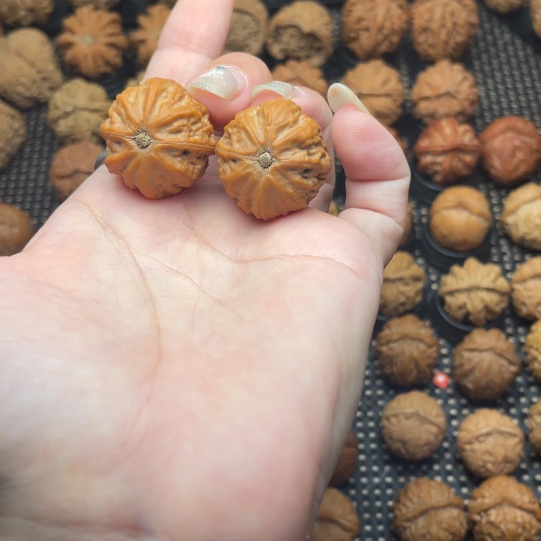 文玩把件野生雪花胖头坨