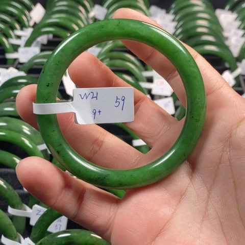 和田玉（碧玉）手镯未镶嵌秋**绵