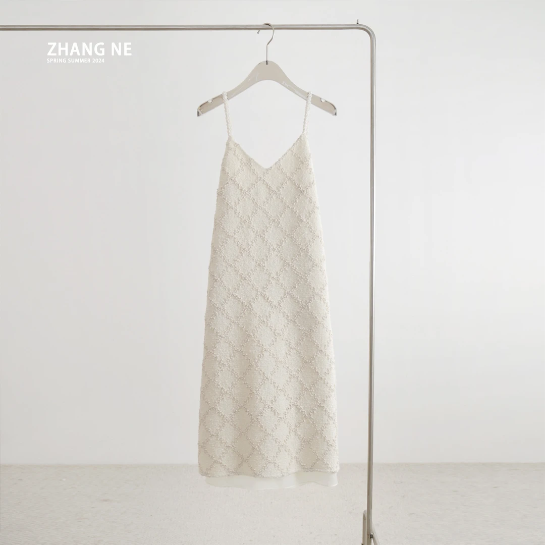 【初雪】秋冬南油新款气质白色针织长款吊带连衣裙-24072012043