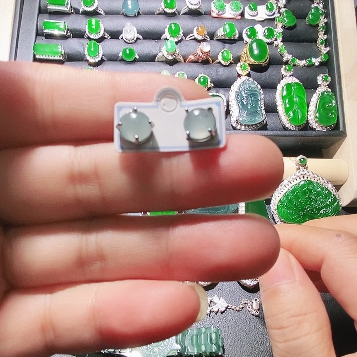 未镶嵌翡翠耳饰11