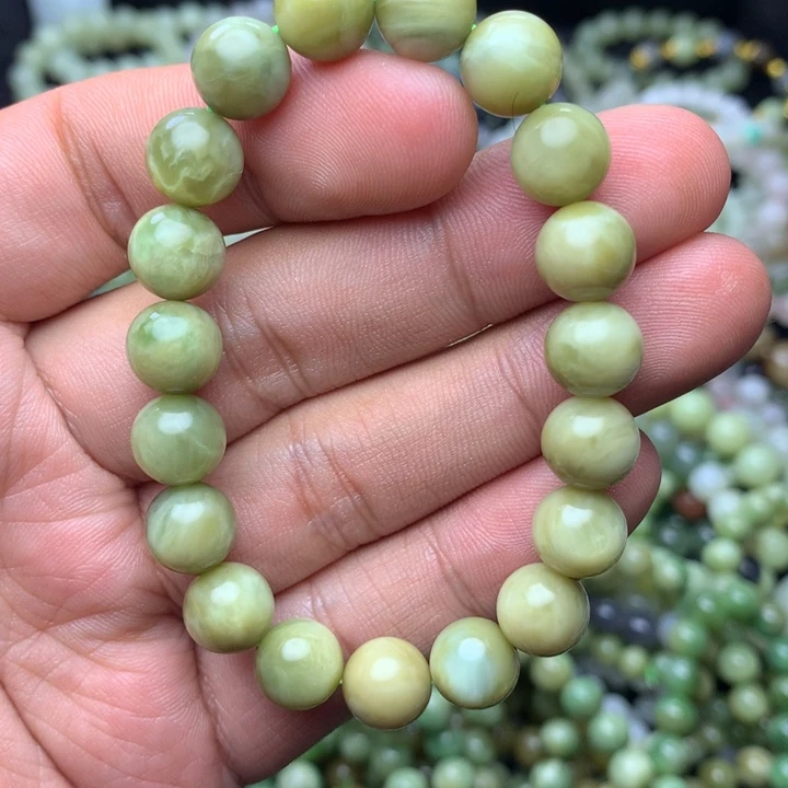 和田玉未镶嵌手串黑羊洞