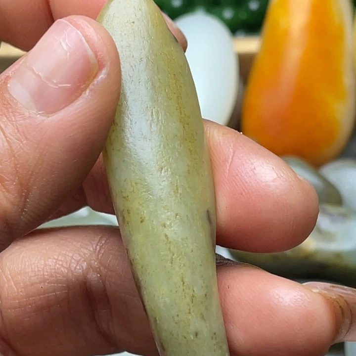 和田玉未镶嵌珠宝半成品