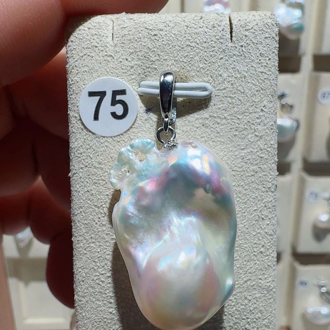 淡水珍珠颈饰合金