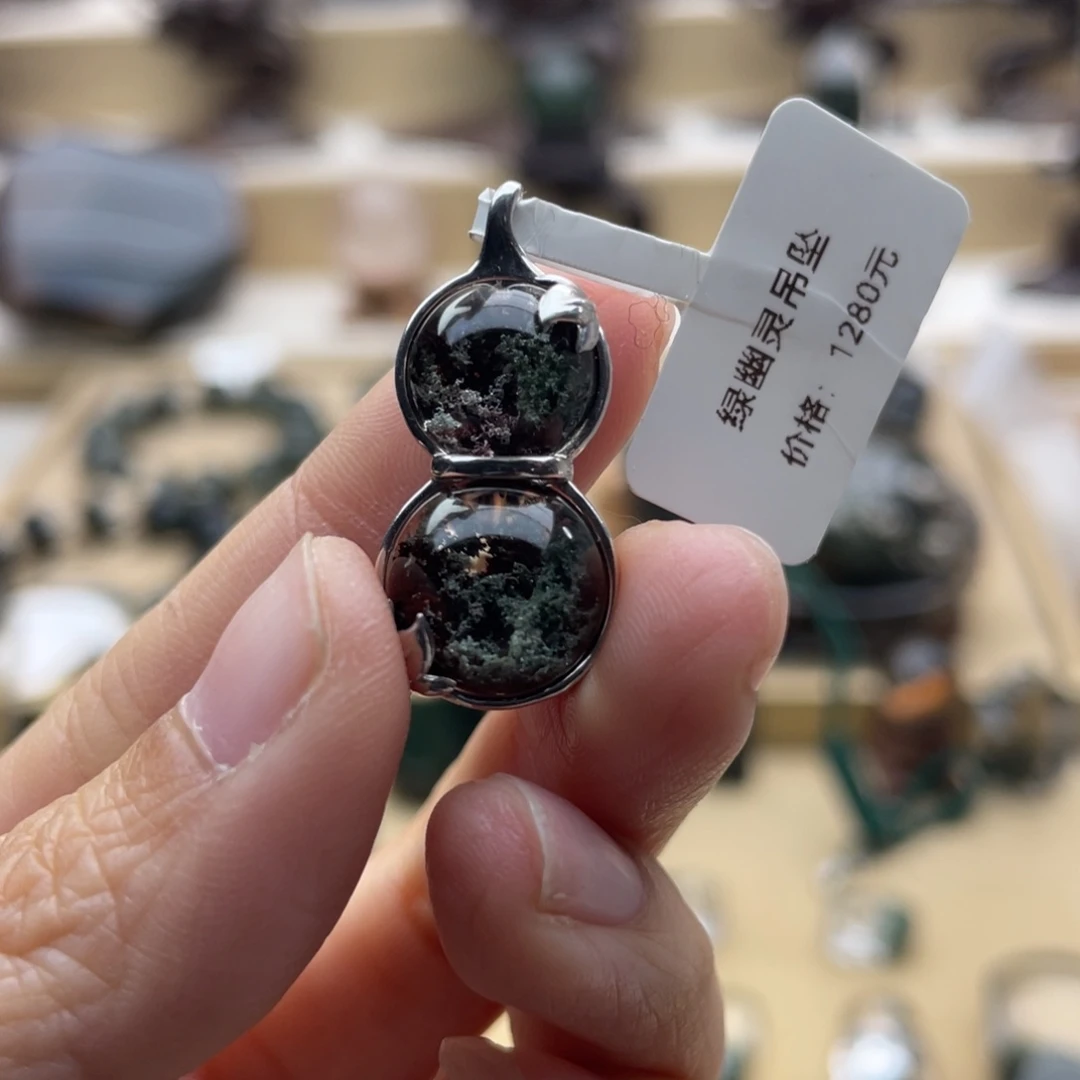 颈饰水晶银S925镶嵌绿幽灵吊坠