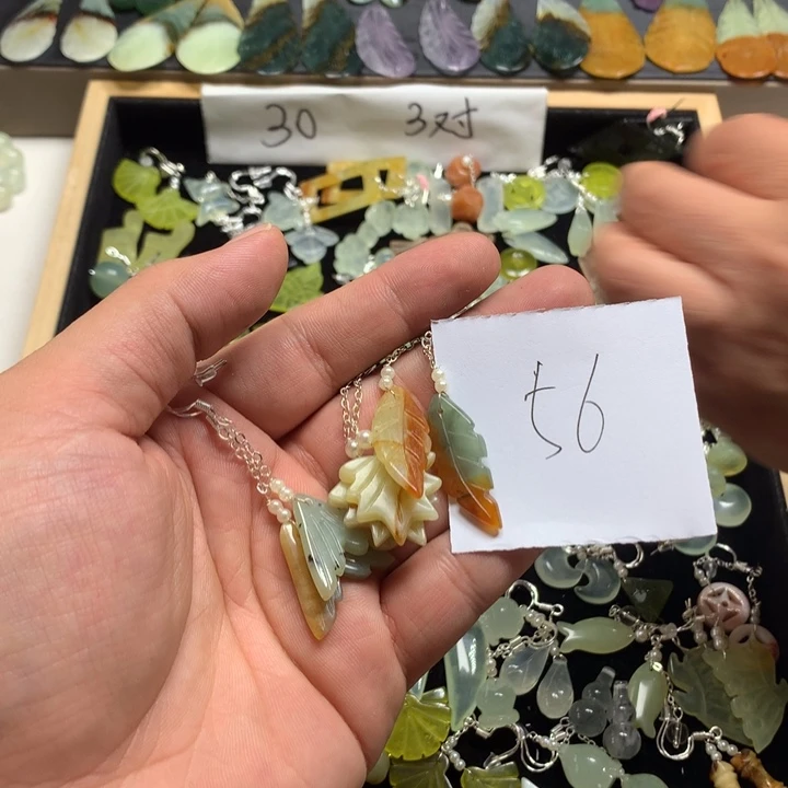 脑***工蛇纹石玉合金发夹