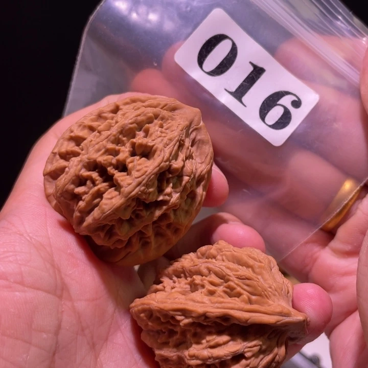 超****文玩核桃吊坠016虎头