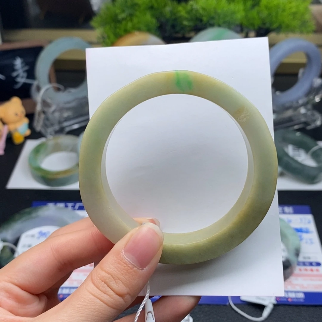 未镶嵌手镯定制翡翠黄绿正圈