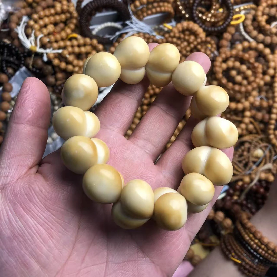 象牙果爱心屁桃（手串单圈）大尺寸光珠25mm左右
