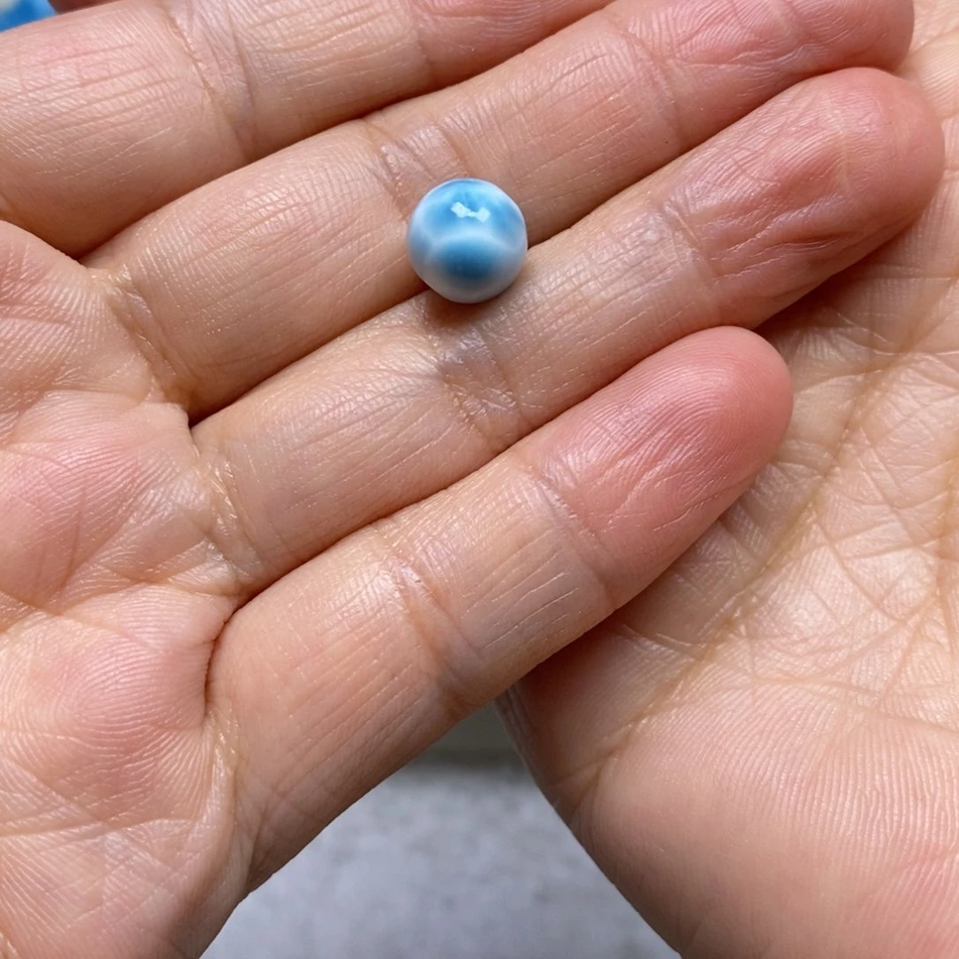 针钠钙石（海纹石）未镶嵌颈饰张***士