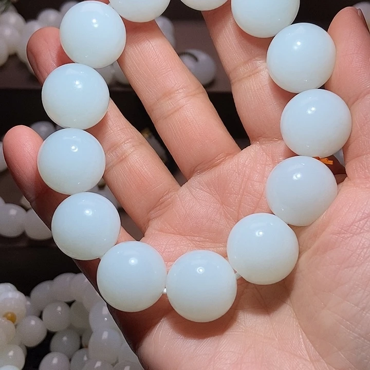 红***河和田玉（白玉）未镶嵌手链
