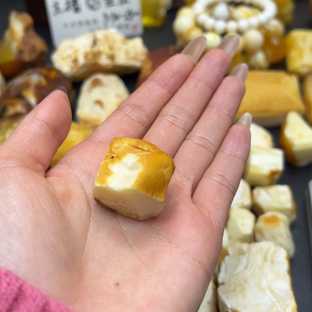 定制琥珀未镶嵌一**宅蜜蜡