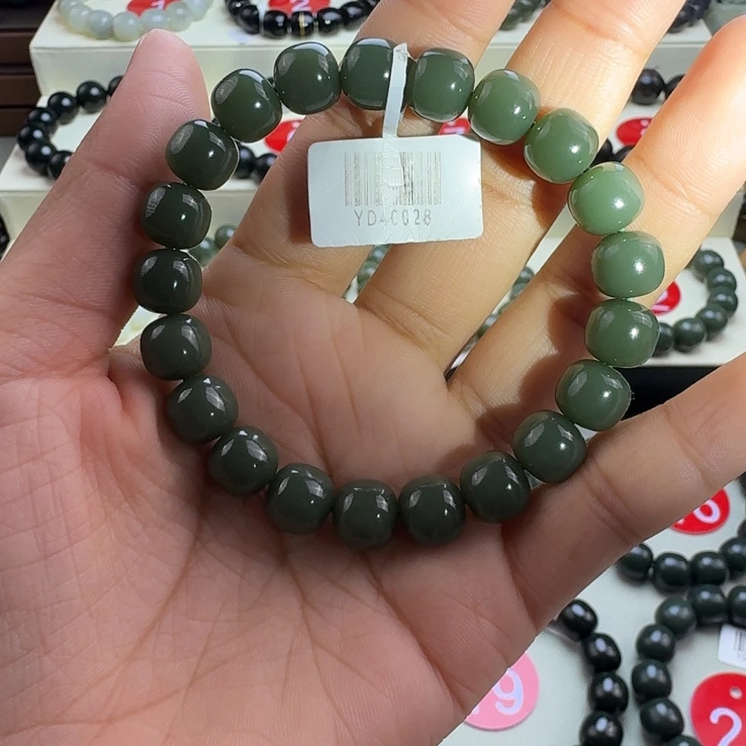 和田玉未镶嵌手串