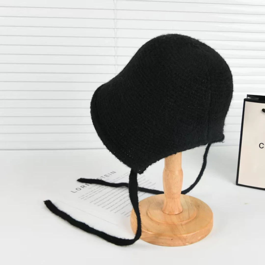 2025秋冬新款含羊毛渔夫帽飘带女加厚保暖高级感显脸小盆帽