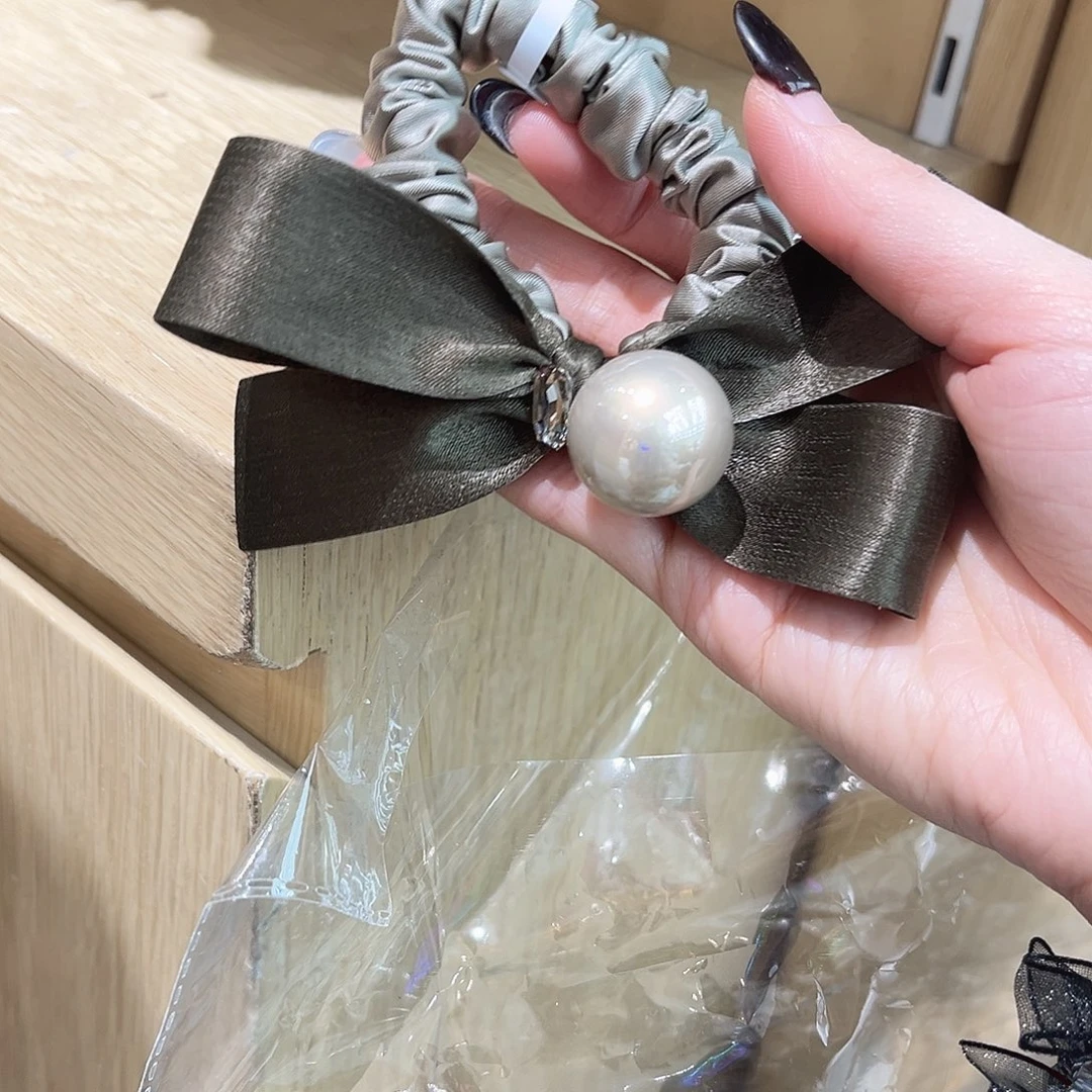 布艺非金属灰绿蝴蝶结面膜圈